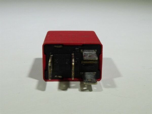 Relais rood 30 Ampere Alfa fiat lancia - Afbeelding 3