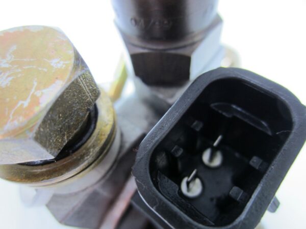 Piastra di ancoraggio filtro carburante Alfa 1.9 JTD - immagine 5