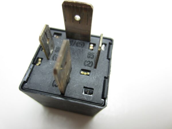 Relè nero 50A Alfa Lancia Fiat Bitron 46520419 - immagine 5