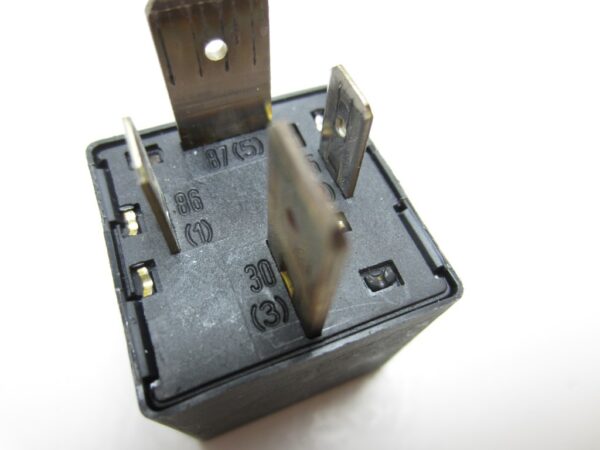 Relè nero 50A Alfa Lancia Fiat Bitron 46520419 - immagine 6