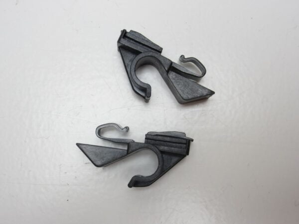 Clip SET L+R voor hoedenplank Fiat Grande Punto