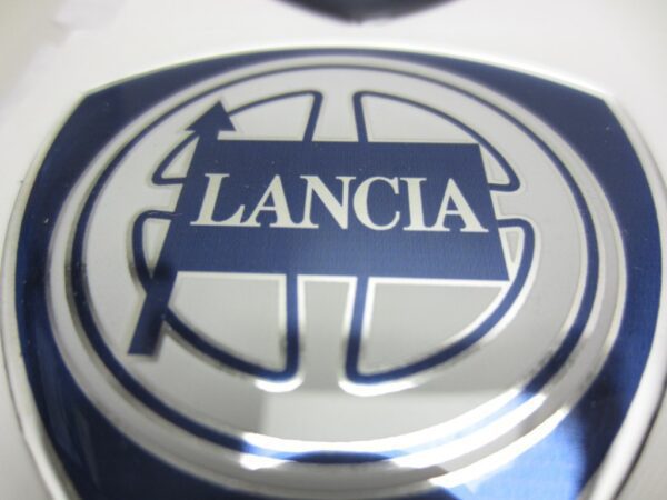Lancia schild logo 58mm Lancia Kappa coupe wielcenter of wieldop -Imitatie- - Afbeelding 6