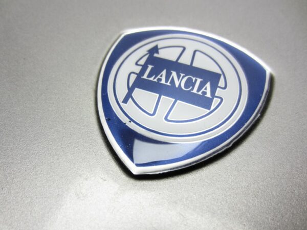 Scudo Lancia logo 47mm Lancia Lybra & Thesis centro ruota -Imitatie- - immagine 6