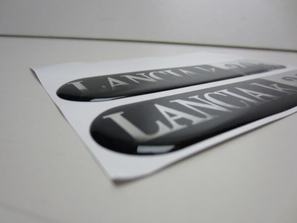 Spatbord logo sticker Lancia Kappa 2.0 t -IMITATIE- set 2st. - Afbeelding 2