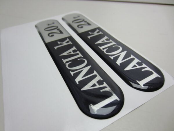 Spatbord logo sticker Lancia Kappa 2.0 t -IMITATIE- set 2st. - Afbeelding 5