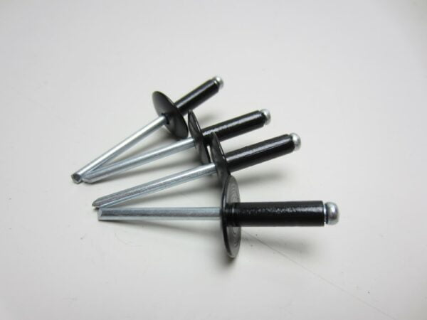 Chiodi pop extra large (set 4 pz) per piastra pinna Lancia Alfa Fiat