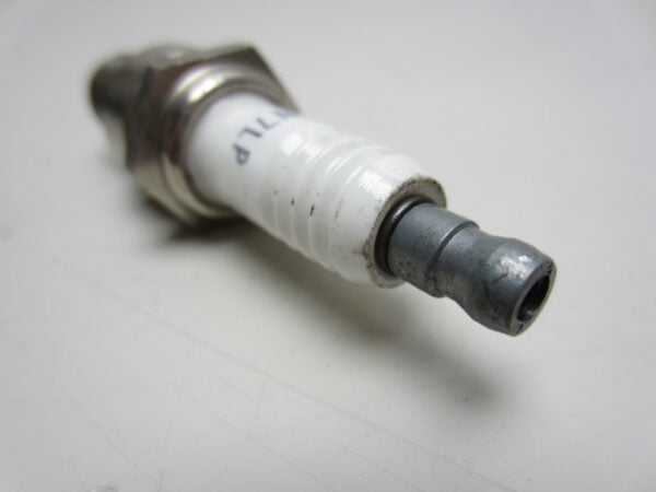 Bougie CW7LP Magneti Marelli Lancia Delta II Alfa 75 - Afbeelding 4