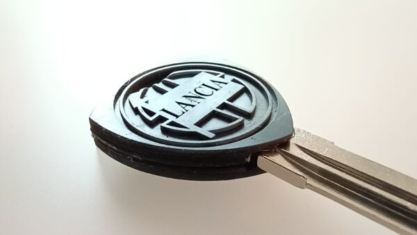 Chiave di accensione non tagliata Lancia Delta Integrale -IMITAZIONE- - immagine 3