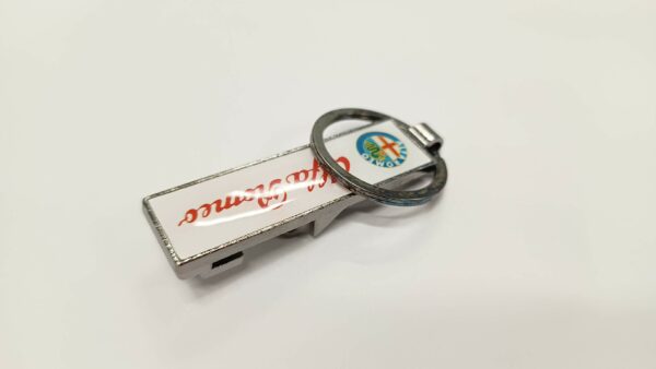 Portachiavi apribottiglie in metallo Alfa Romeo - immagine 2