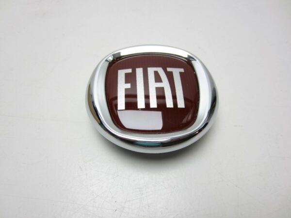 Grille logo Fiat 500X rood 95mm IMITATIE