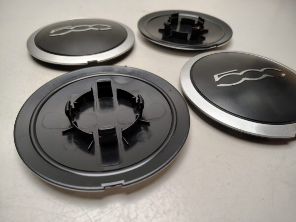 Set van 4 Naafdeksels Fiat 500 zilver rand - Afbeelding 4