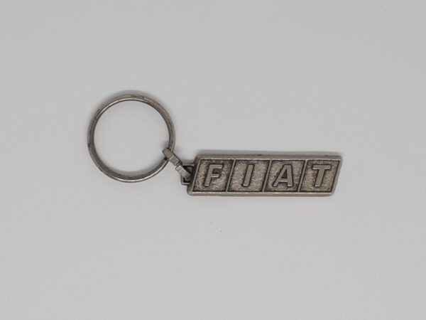 Sleutelhanger FIAT Vintage langwerpig staal